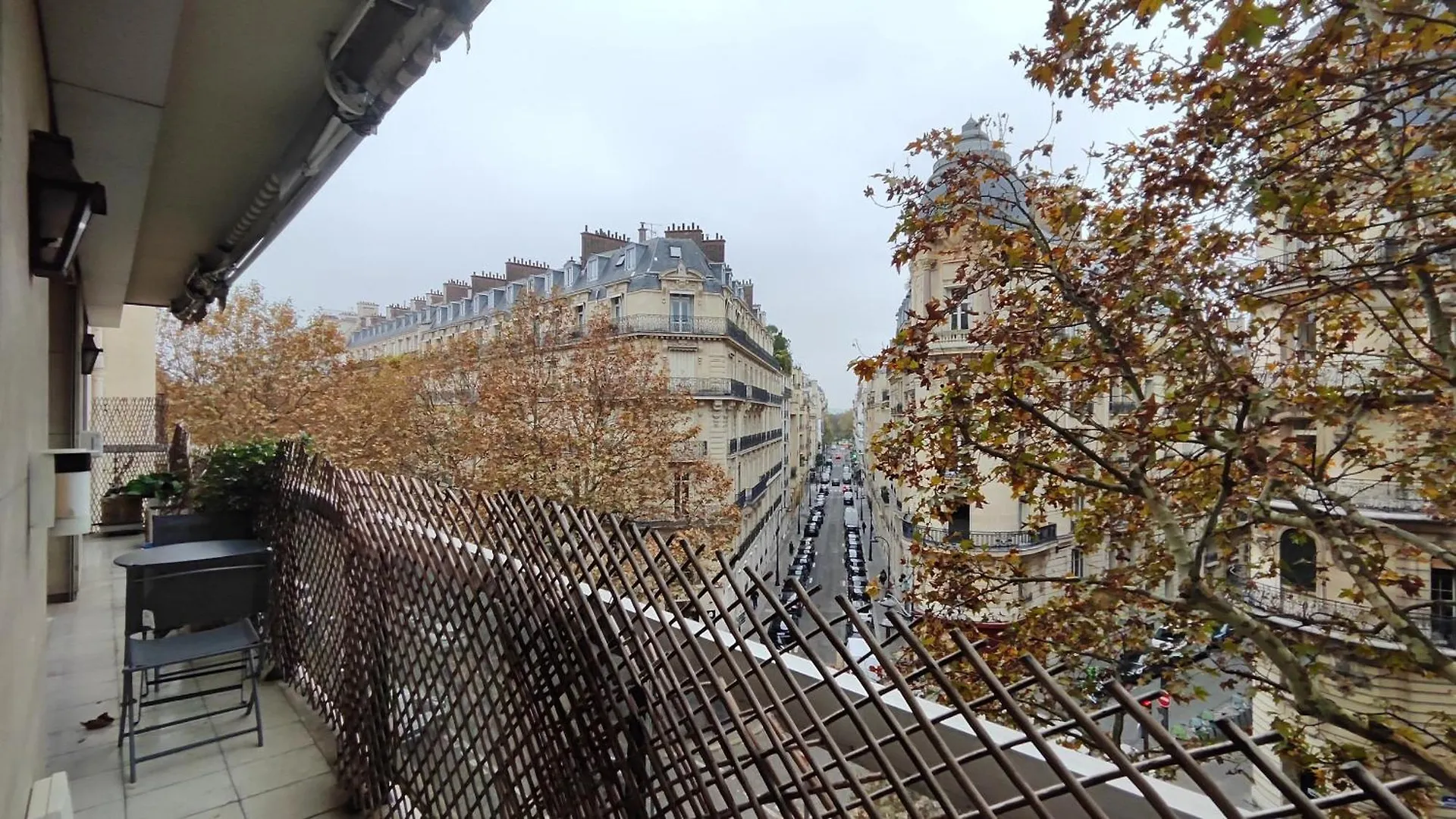 Avenue Victor Hugo - Paris 16 - 4160 Daire 0*,  Fransa