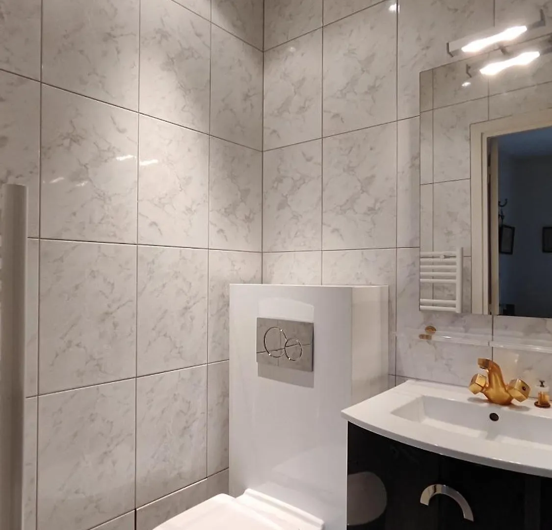 Avenue Victor Hugo - Paris 16 - 4160 Apartment France
